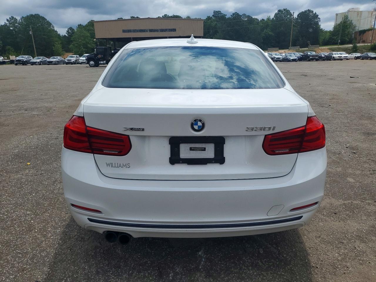 2018 BMW 330 xDrive