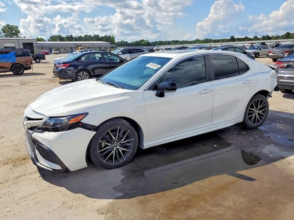 2021 TOYOTA CAMRY