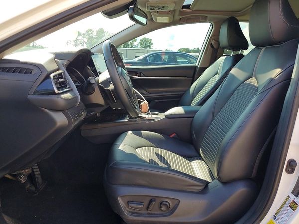 2021 TOYOTA CAMRY