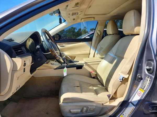 2013 LEXUS ES