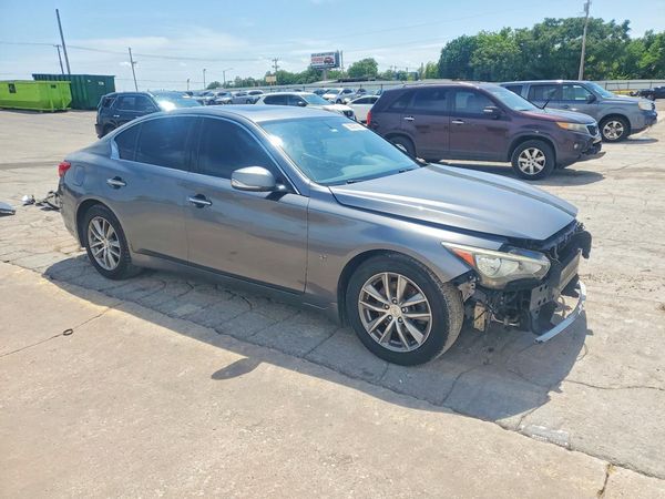 2015 INFINITI Q50
