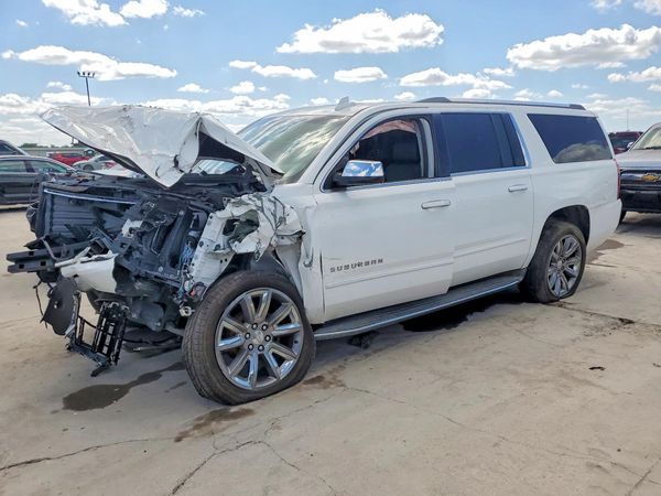 2017 CHEVROLET SUBURBAN Premier — Front 3/4