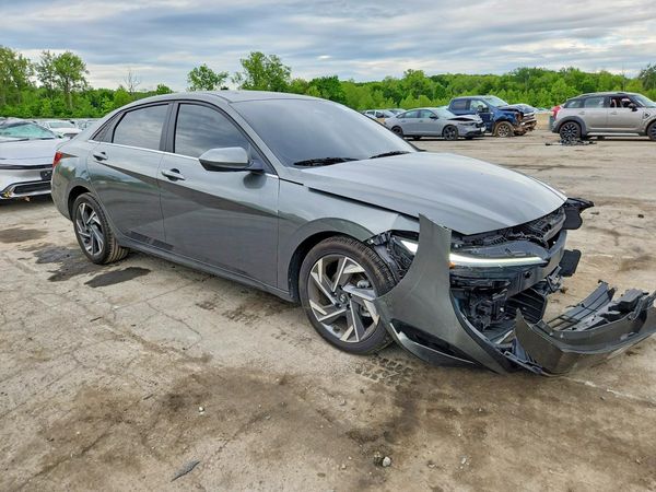 2025 HYUNDAI ELANTRA