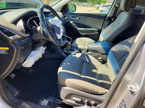 2019 HYUNDAI SANTA FE XL 4D 2WD SE Premium pkg