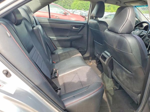 2015 TOYOTA CAMRY
