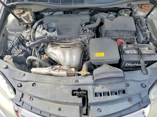 2015 TOYOTA CAMRY