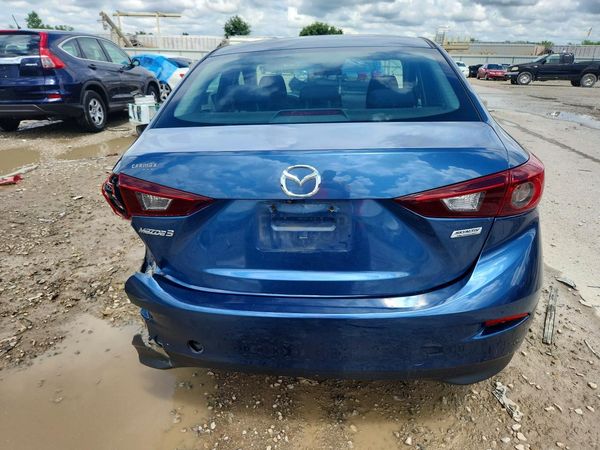 2018 MAZDA 3 Sport