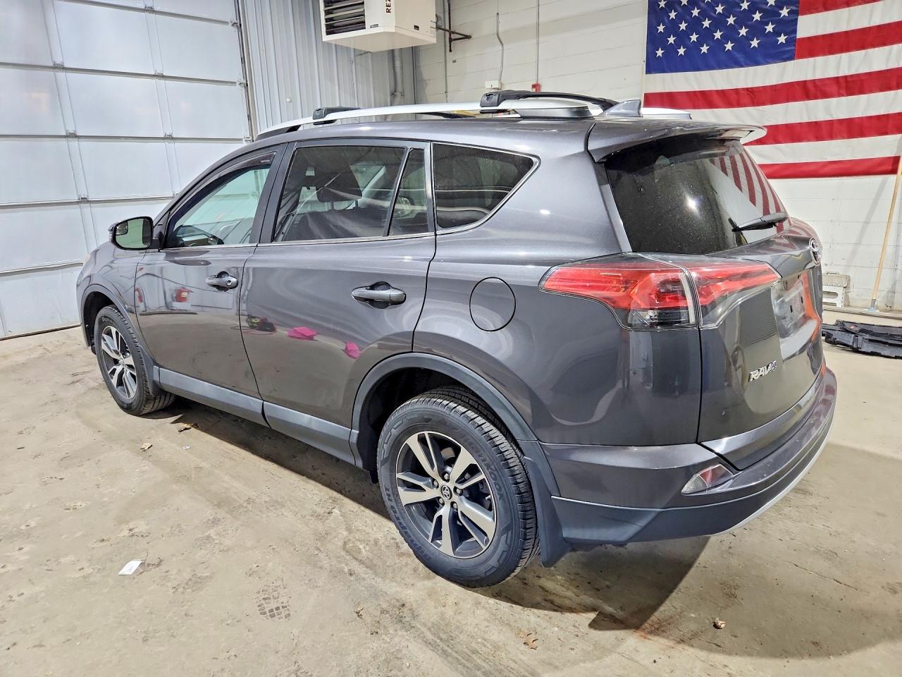 2016 TOYOTA RAV4 XLE (M Grade)