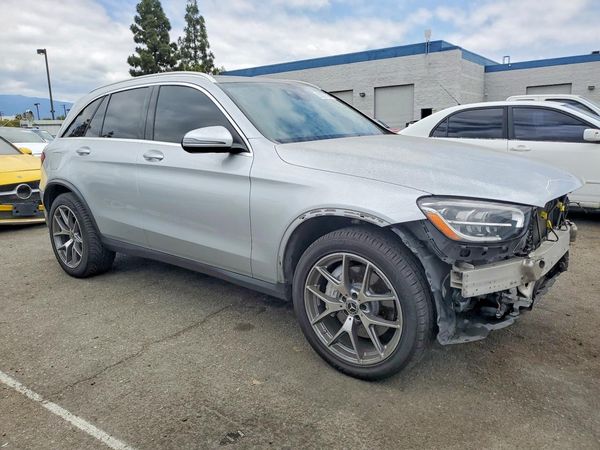 2020 MERCEDES-BENZ GLC GLC300