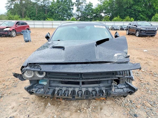 2016 DODGE CHALLENGER SXT