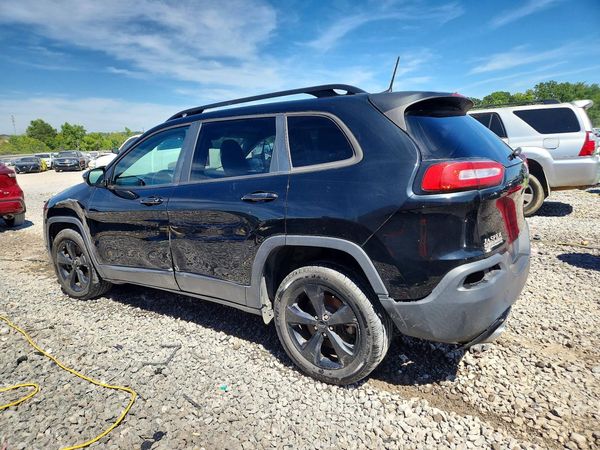 2018 JEEP CHEROKEE LATITUDE FWD