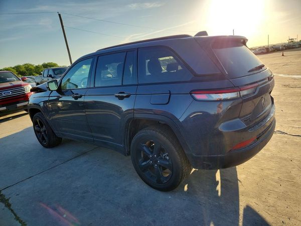 2024 JEEP GRAND CHEROKEE LAREDO 4X4