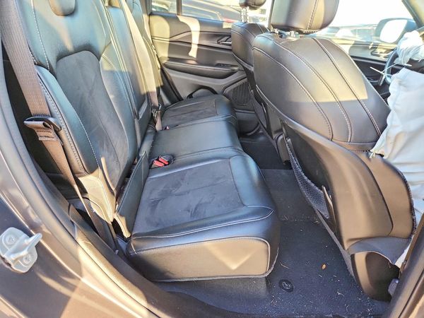 2024 JEEP GRAND CHEROKEE LAREDO 4X4