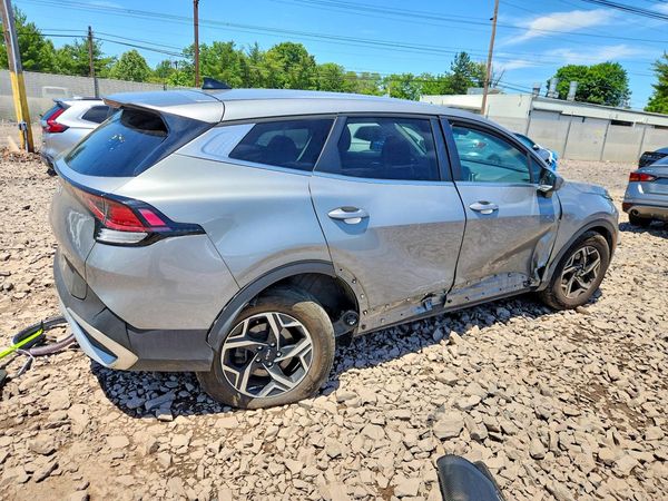 2024 KIA SPORTAGE LX