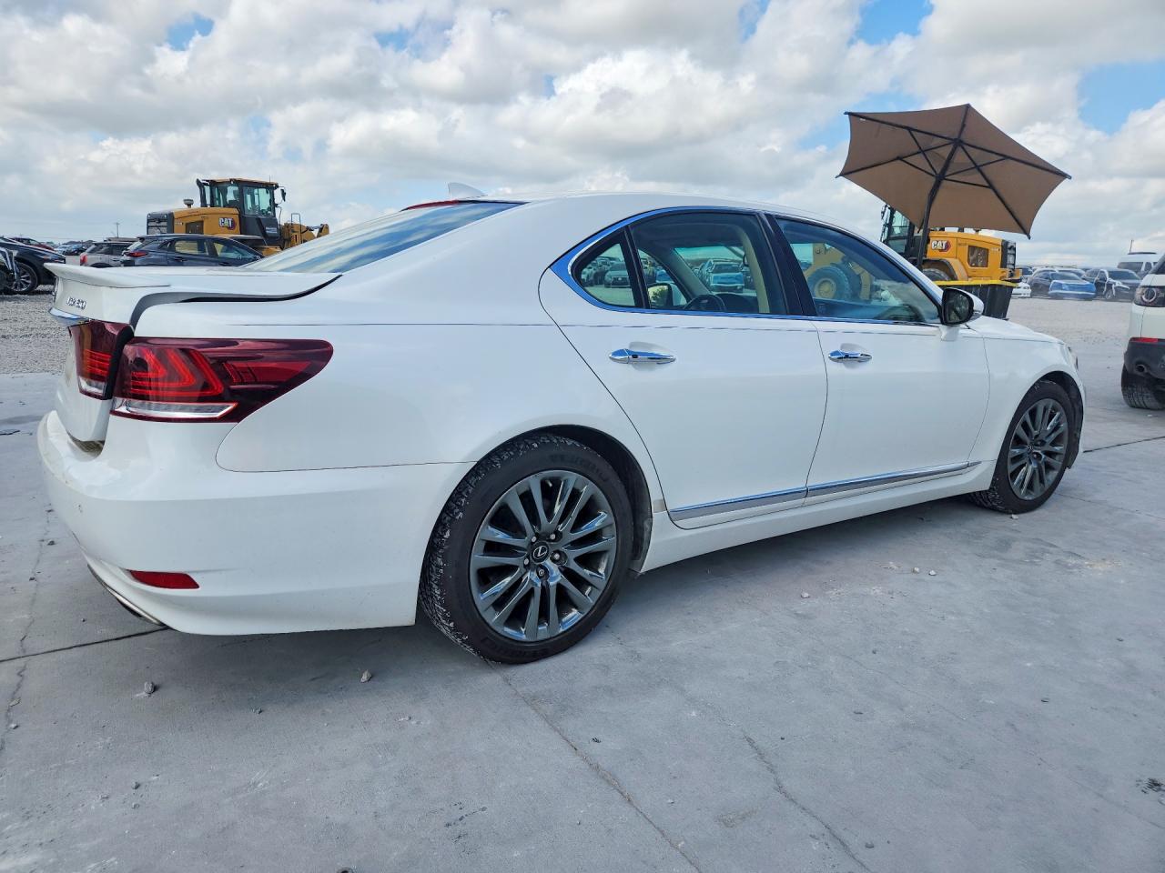 2015 LEXUS LS 460