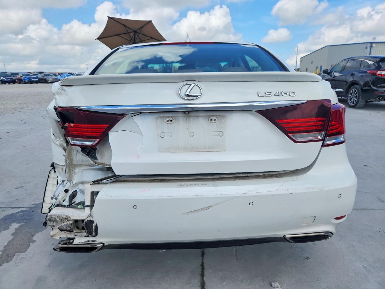 2015 LEXUS LS 460