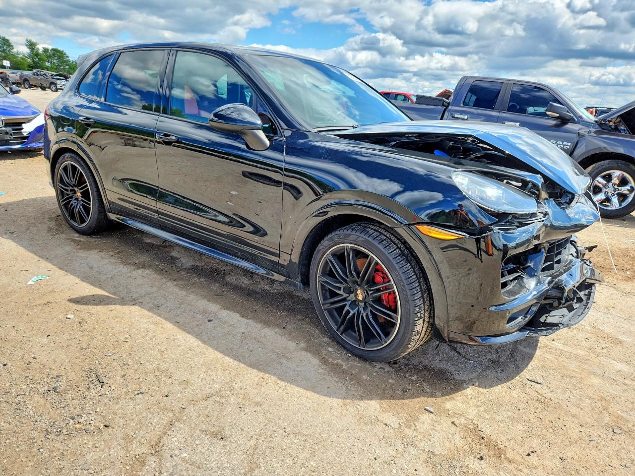 2014 PORSCHE CAYENNE GTS
