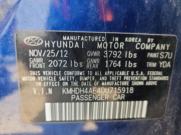 2013 HYUNDAI ELANTRA