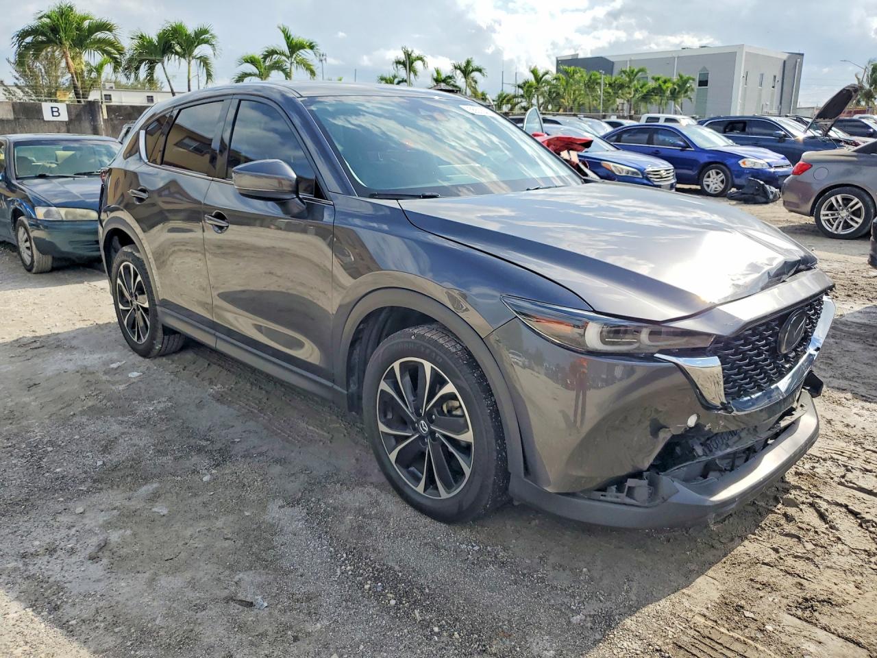 2022 MAZDA CX-5 Premium Package