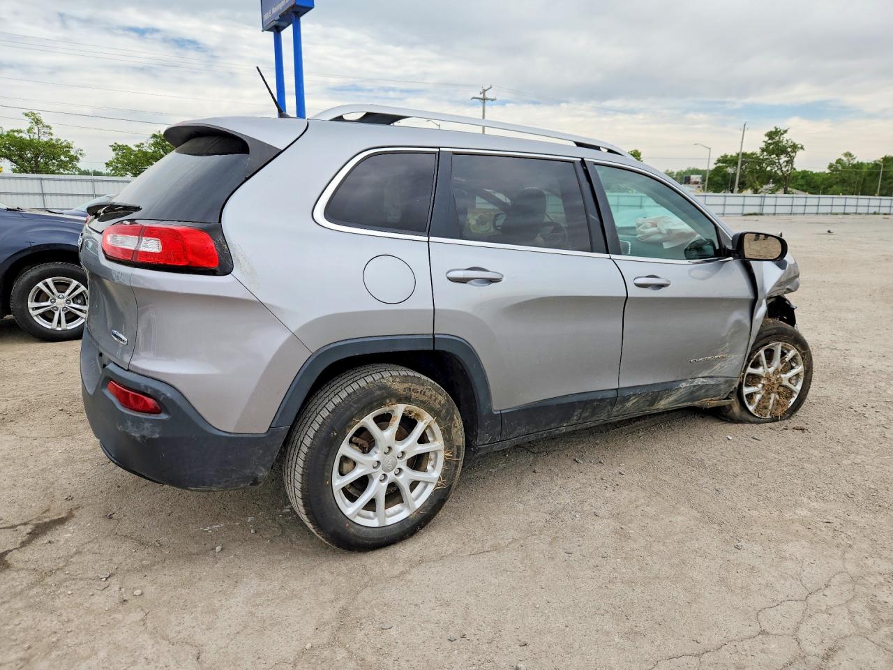 2016 JEEP CHEROKEE LATITUDE FWD