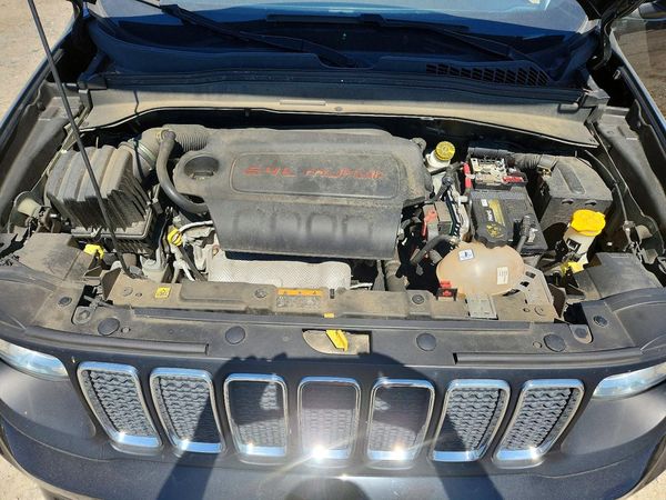 2019 JEEP RENEGADE LATITUDE 4X4