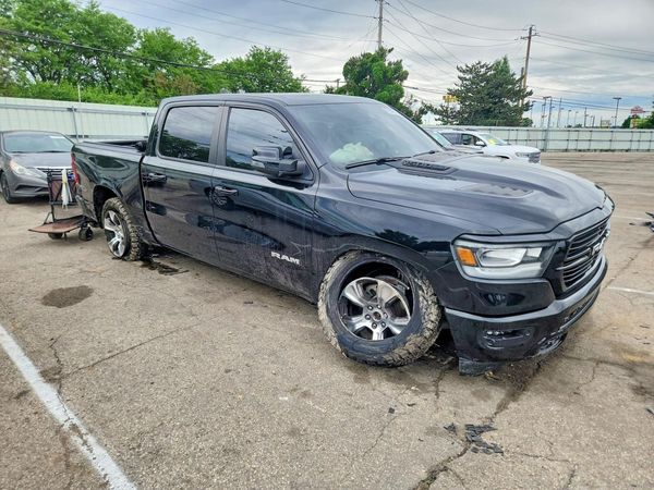 2023 RAM 1500 LARAMIE CREW CAB 4X4