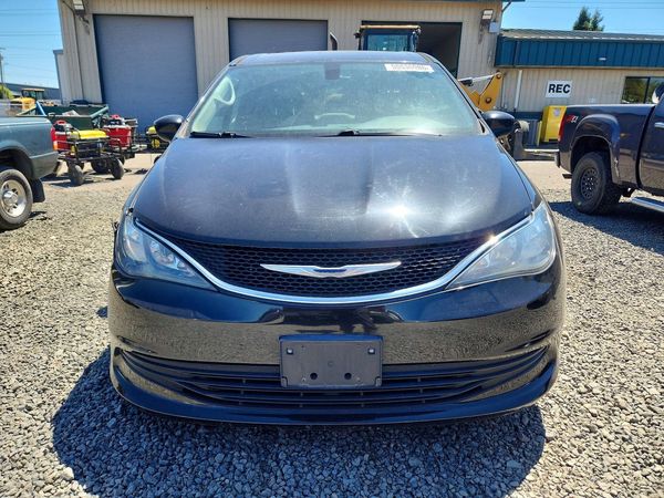 2017 CHRYSLER PACIFICA LX