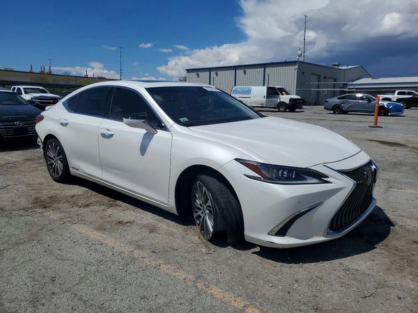 2020 LEXUS ES
