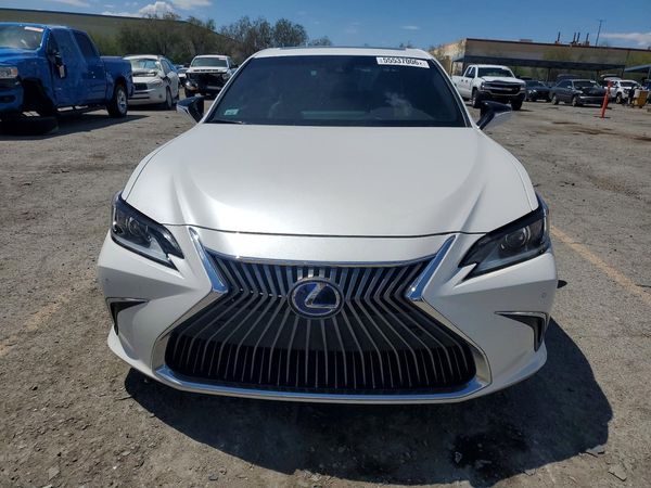 2020 LEXUS ES
