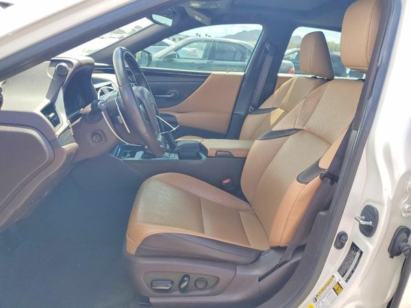 2020 LEXUS ES