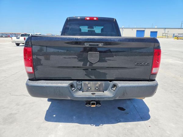2014 RAM 1500 ST
