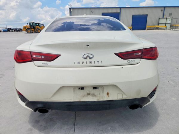 2017 INFINITI Q60