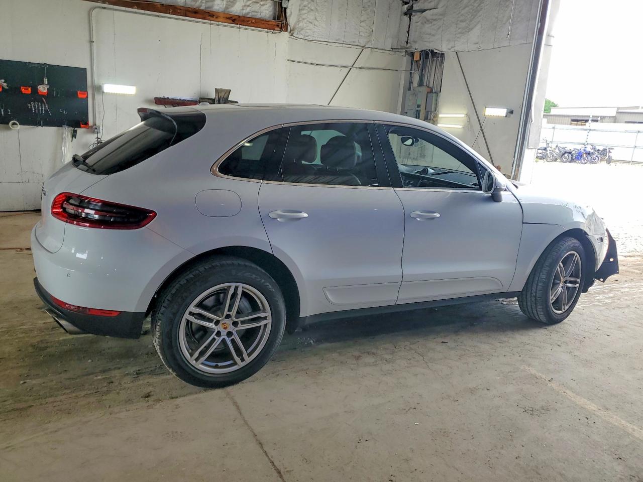 2018 PORSCHE MACAN Macan S