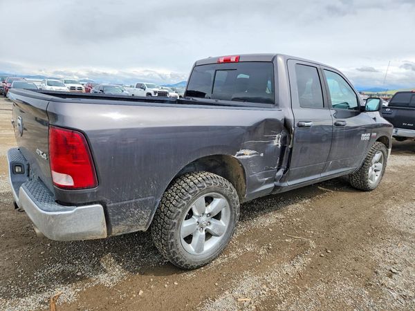 2014 RAM 1500 SLT QUAD CAB 4X4