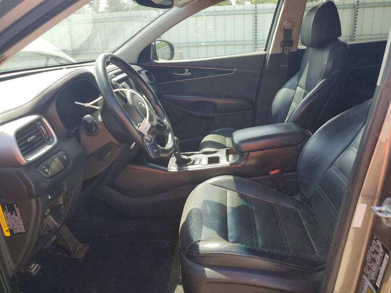 2017 KIA SORENTO L, LX