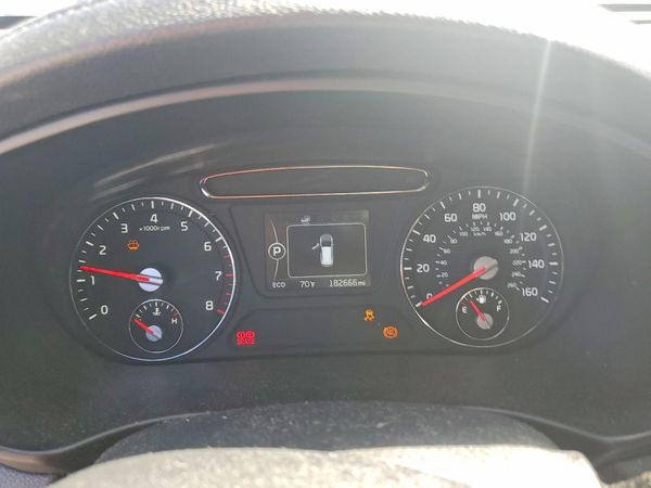 2017 KIA SORENTO L, LX