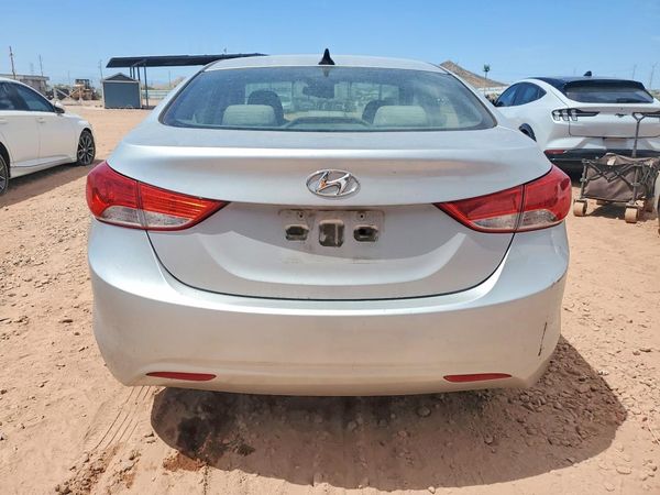 2012 HYUNDAI ELANTRA GLS(Middle grade)