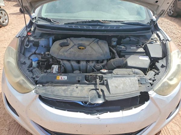 2012 HYUNDAI ELANTRA GLS(Middle grade)