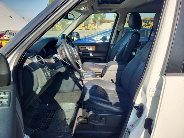 2015 LAND ROVER LR4 HSE — DENT