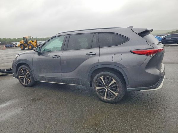 2021 TOYOTA HIGHLANDER