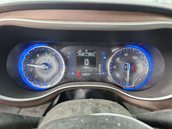 2020 CHRYSLER VOYAGER L
