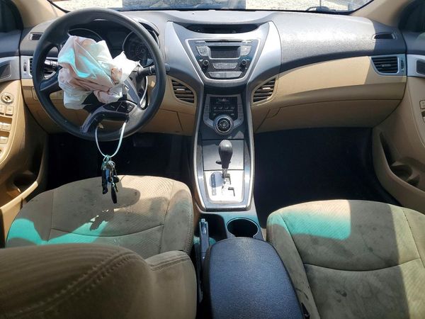 2013 HYUNDAI ELANTRA