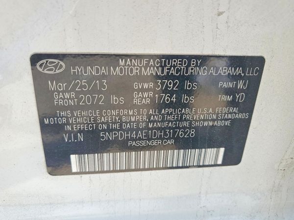 2013 HYUNDAI ELANTRA