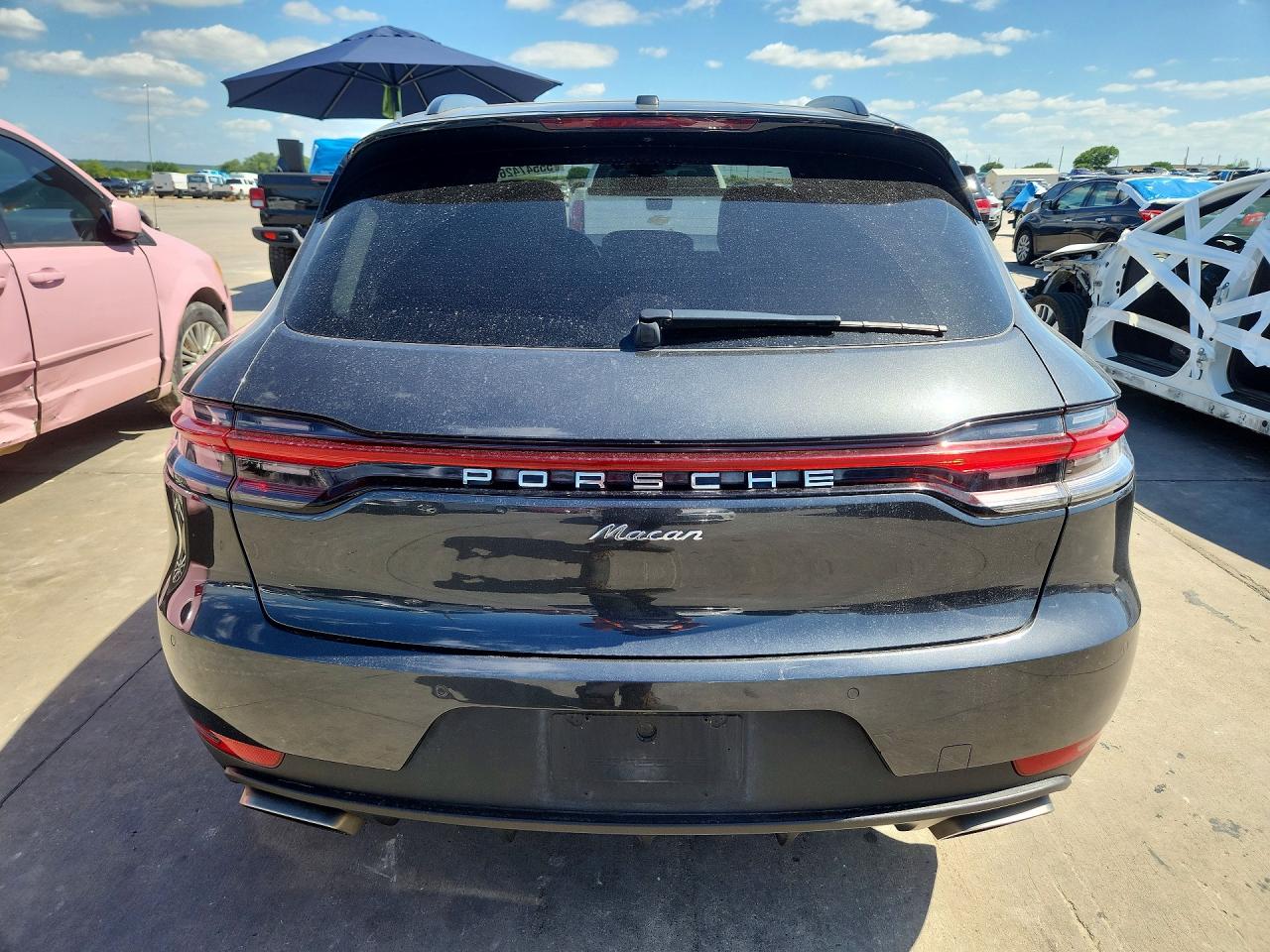 2021 PORSCHE MACAN Base