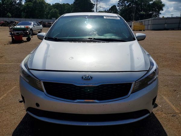 2018 KIA FORTE LX Base