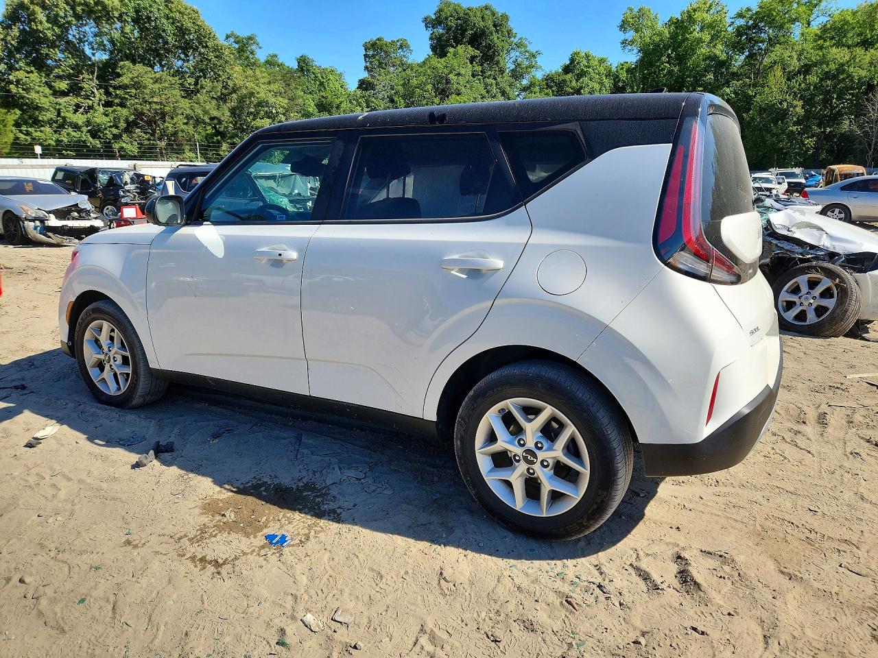 2023 KIA SOUL LX, S