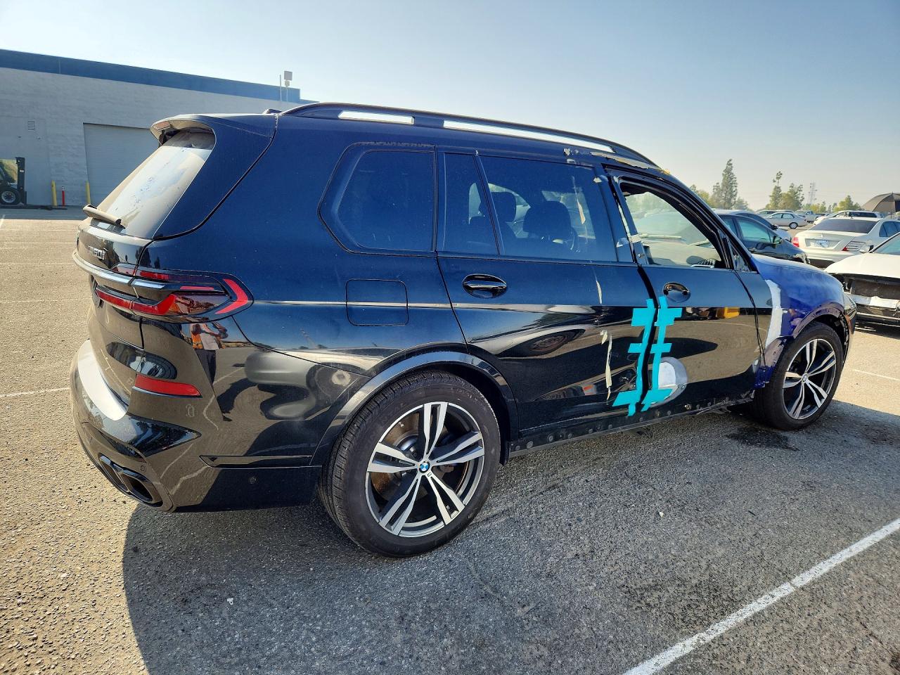2023 BMW X7