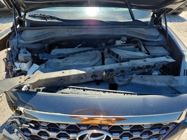 2020 HYUNDAI SANTA FE Limited — Engine bay