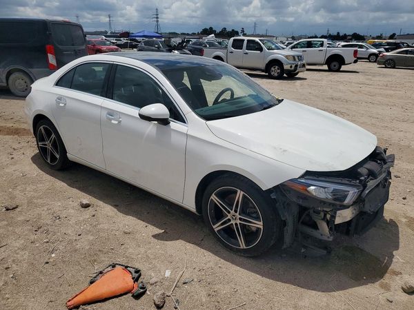 2019 MERCEDES-BENZ A A220
