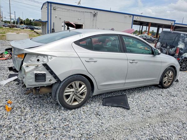 2019 HYUNDAI ELANTRA